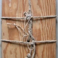 1980, 270×200 mm, dřevo, netkaná textilie, provázek, nesig. - líc