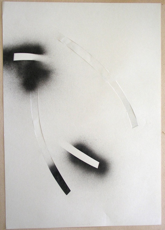 1981, 880×620 mm, sprej, prořezávaný papír, Topologická kresba, sig., soukr. sb. 12