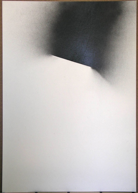 1984, 1000×700 mm, sprej, tužka, prořezávaný papír, sig., rub