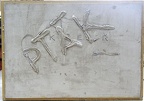 1976, 28,5×40 cm, akronex, sololit, akryl, dřevotříska, tužka, Pták-keř, sig.