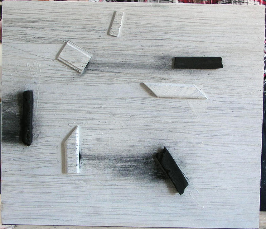 1993, 45×52,5 cm, sololit uhlí, dřevo, akryl, tužka, sig.