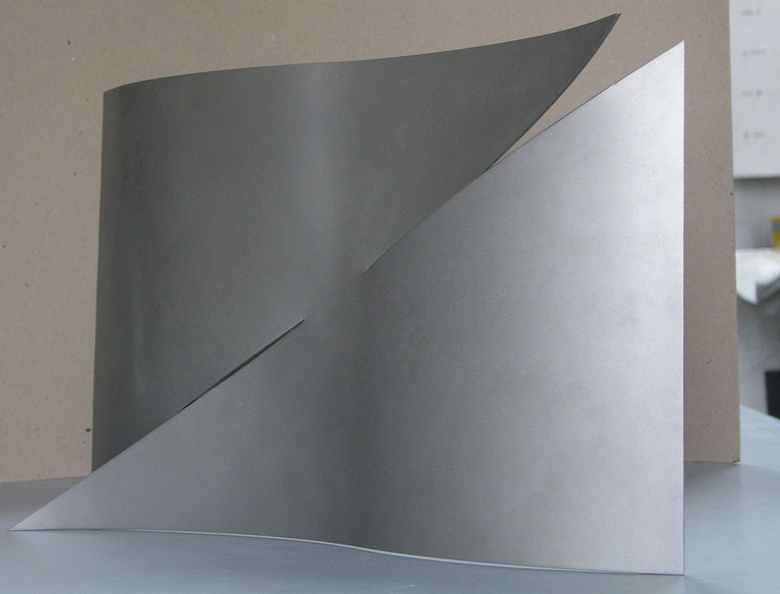 1968-2002, 50×32 cm, nerez. plech, maketa, nesig.A