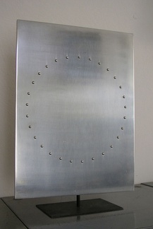 1968, 54,5×37,5 cm, hliník, ocel, Zvrat 2 - líc, nesig., soukr.sb.113