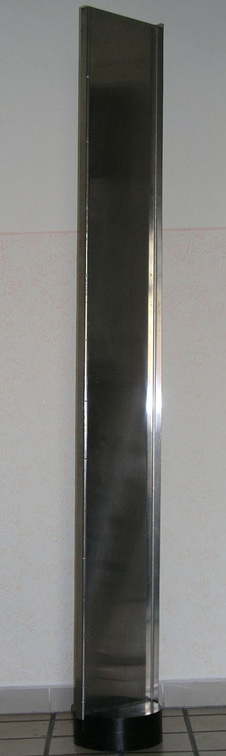 1970, 24×179×25 cm, nerez. plech, dřevo, Stéla 4, nesig.
