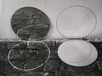 1974, v. 25 cm, prům. 37 cm (oba), zrcadlo, tužka, křída, MG Brno