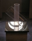 1999, 45×45 cm, v.48 cm, dřevo, plexisklo, zrcadlo, nesig.